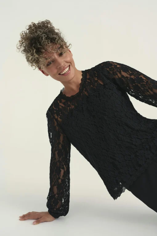 CRBea Blouse