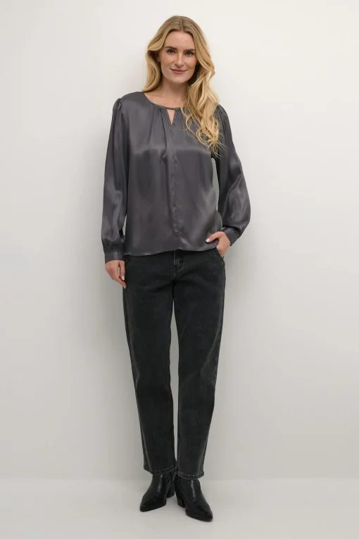 CRViria Blouse